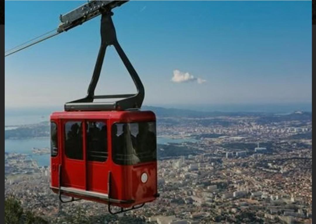 Appartement Avec Terrasse Toulon Exteriör bild